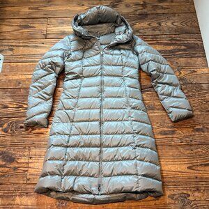 Patagonia Downtown Loft Parka Hooded Down Puffer Long Womens Medium Warm Comfy